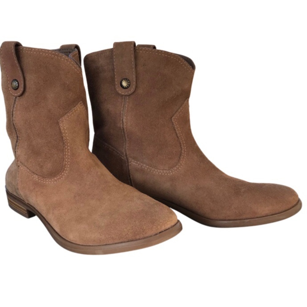 Bass (Cynthia) Tan Suede Leather Booties